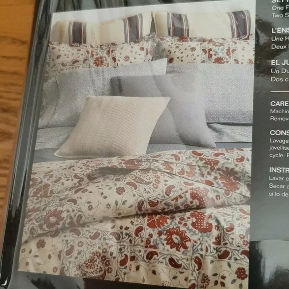 Ralph Lauren Kelsey Full Queen duvet set and Euro shams 5 piece MSRP $500 - Picture 8 of 11